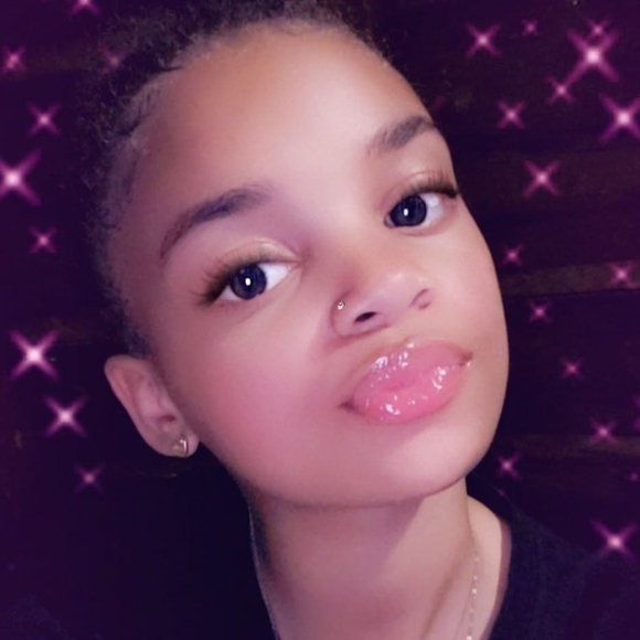 Meet your Posher, Shantel - Picture 1 of 1